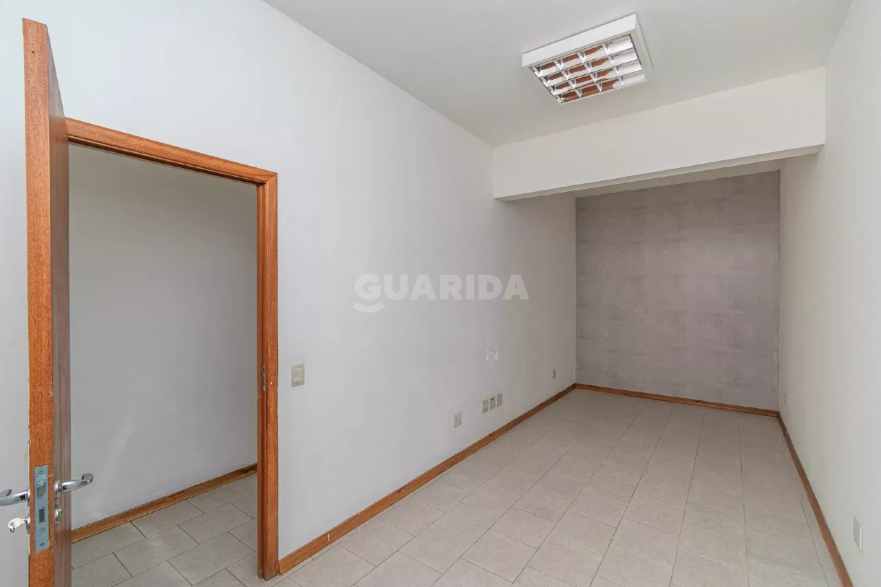 galpao deposito pavilhao para alugar em Beco José Paris, 339 - foto 9