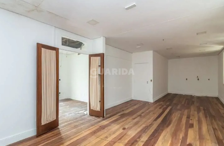 casa comercial para alugar em Rua Castro Alves, 465 - foto 24