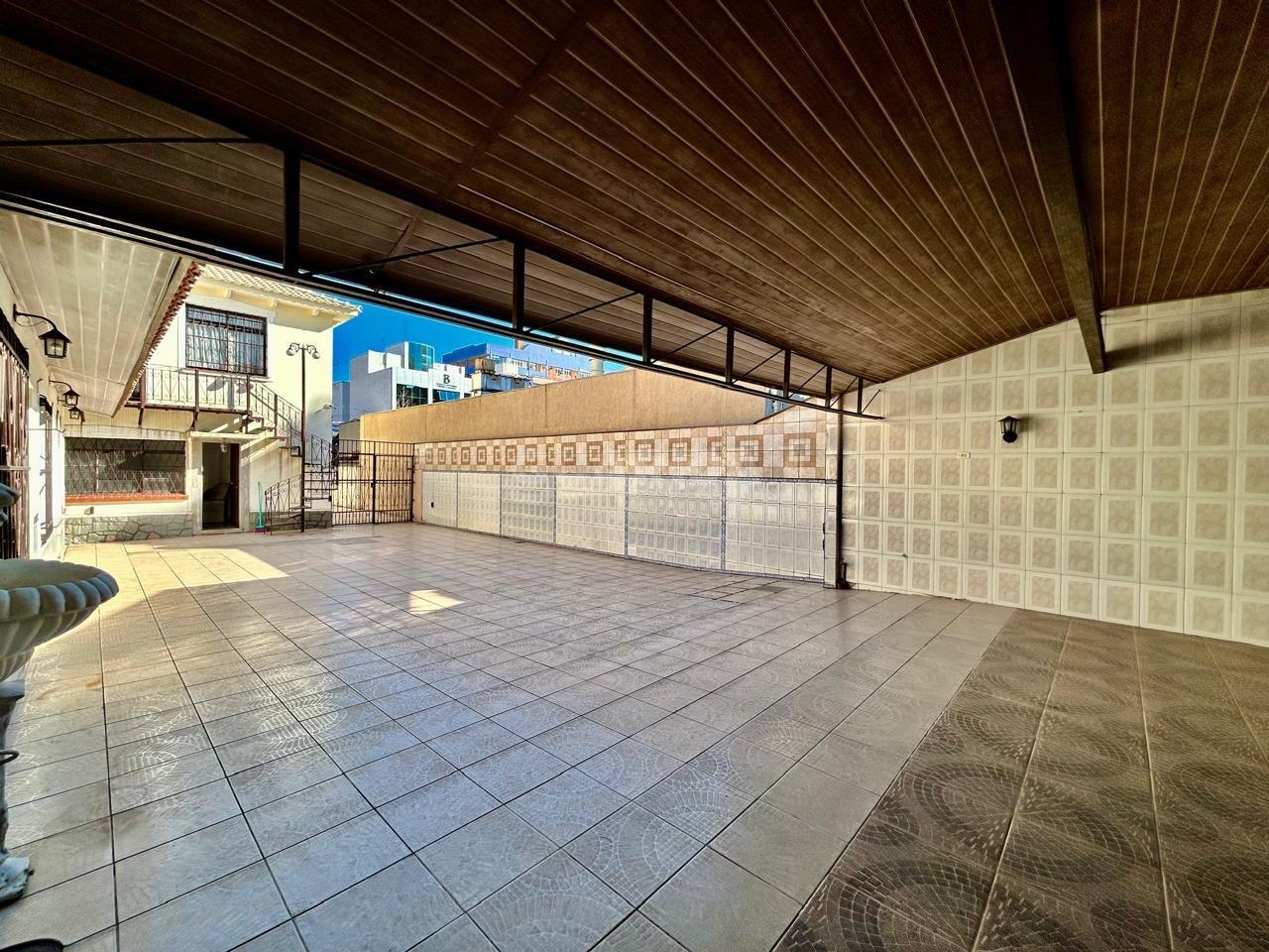 casa comercial para alugar em Avenida Bastian, 200 - foto 18