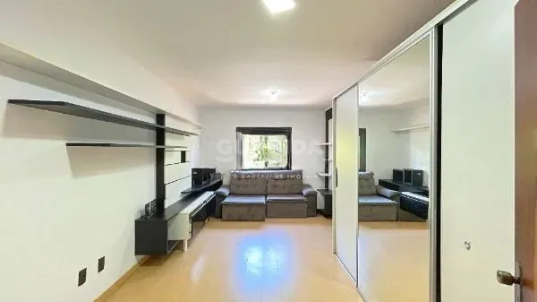 casa sobrado para alugar em Rua Afonso Arinos, 625 - foto 15