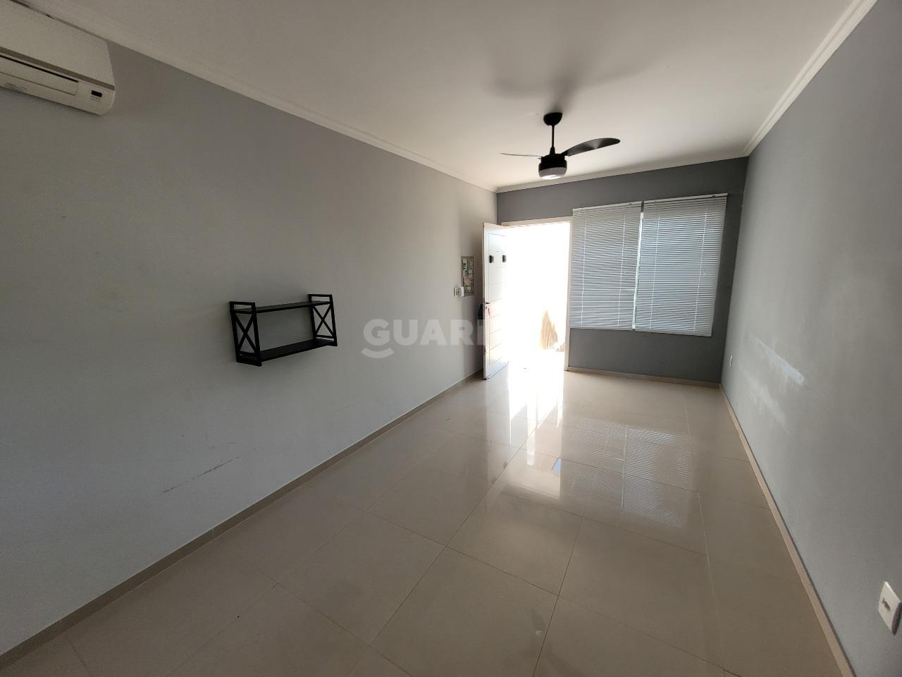casa sobrado para alugar em Avenida Guaíba, 4670 - foto 14