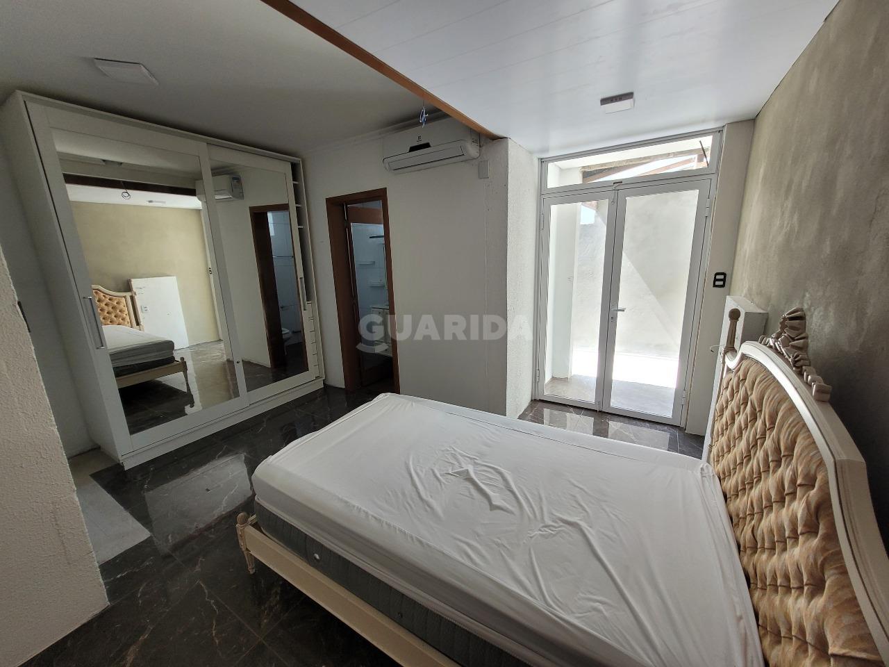 casa sobrado para alugar em Avenida Guaíba, 4670 - foto 9