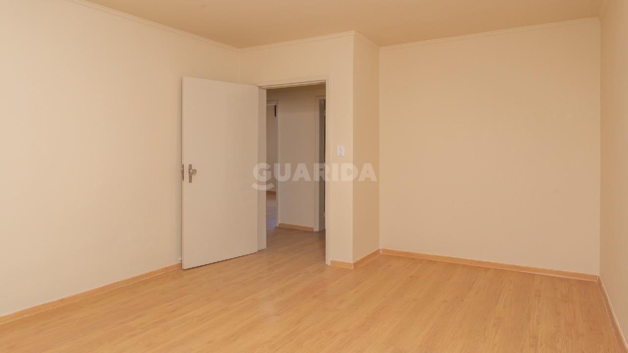 casa comercial para alugar em Travessa Afonso Mabilde, 63/65 - foto 12