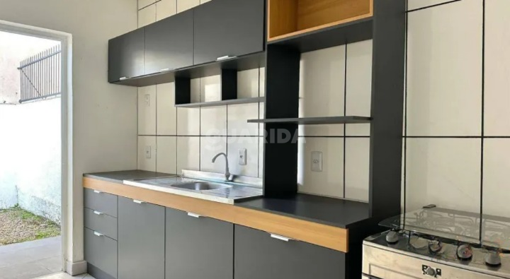 casa sobrado para alugar em Rua Canísio Binsfeld, 263 - foto 7