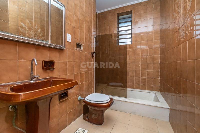 casa comercial para alugar em Avenida Wenceslau Escobar, 1329 - foto 12