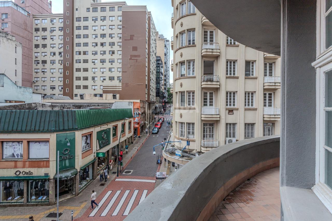 consultorio sala conjunto para alugar em Rua Vigário José Inácio, 433 - foto 12