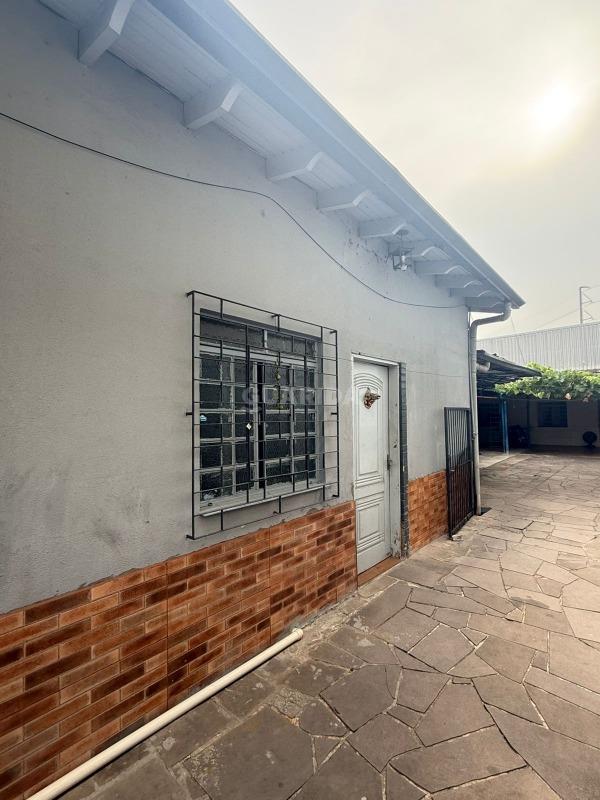 casa sobrado para alugar em Avenida Major Dionísio Dorneles, 129 - foto 11