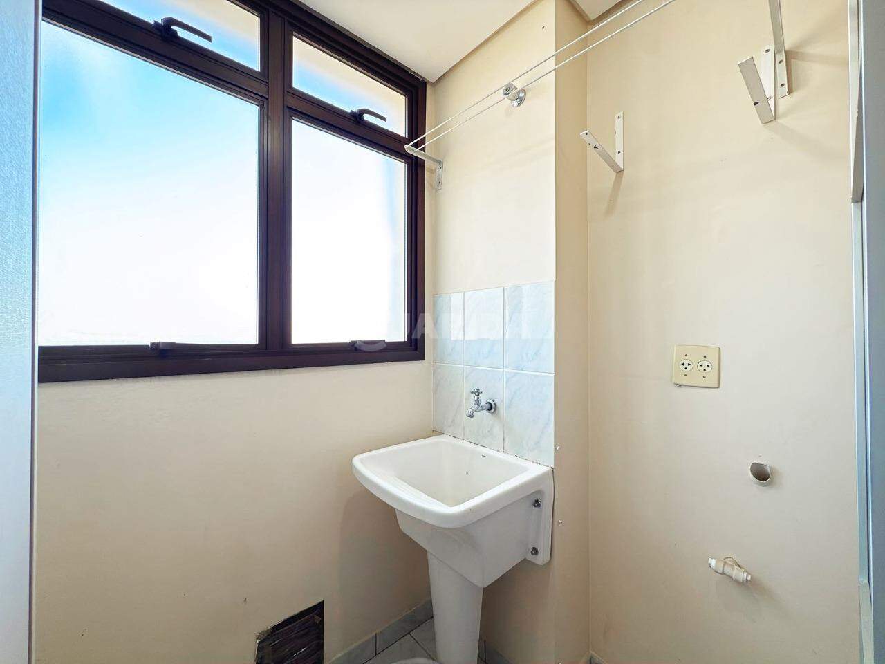 Apartamento para alugar em Rua Lopo Gonçalves, 455 - foto 17