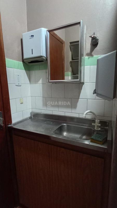consultorio sala conjunto para alugar em Rua Vigário José Inácio, 399 - foto 10