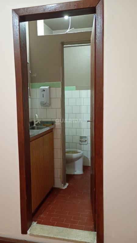 consultorio sala conjunto para alugar em Rua Vigário José Inácio, 399 - foto 8