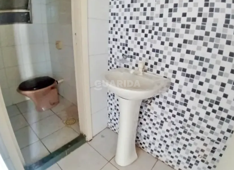 consultorio sala conjunto para alugar em Rua Vigário José Inácio, 250 - foto 6