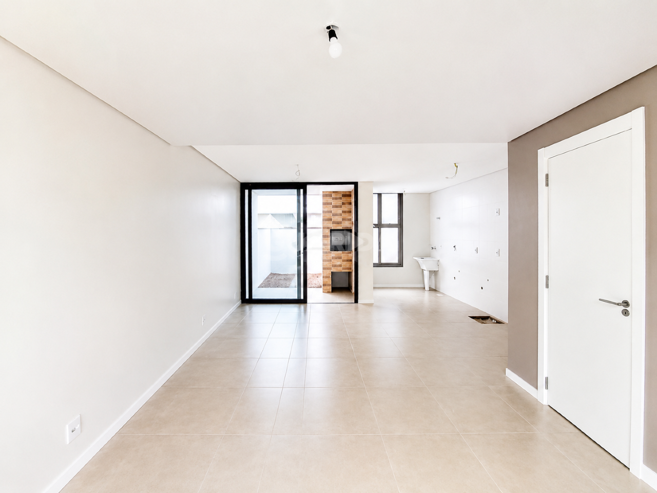 casa sobrado para alugar em Rua Francisco Mattos Terres, 684 - foto 3