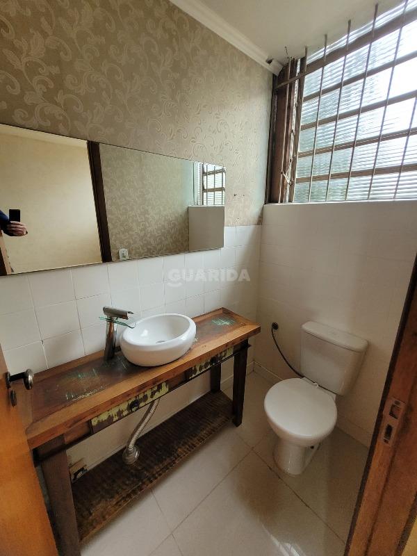casa comercial para alugar em Rua Matias José Bins, 325 - foto 8