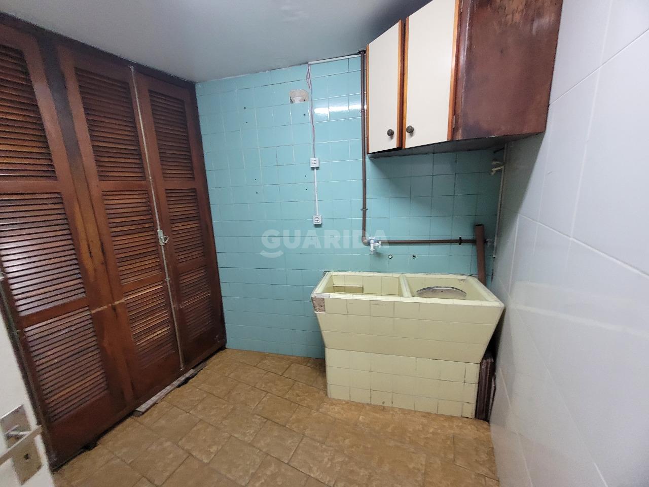 casa comercial para alugar em Rua Matias José Bins, 325 - foto 28