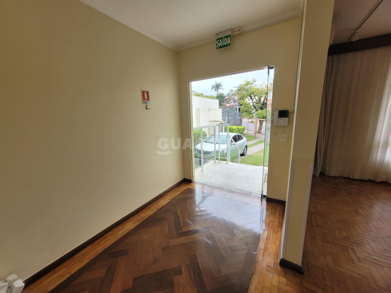 casa comercial para alugar em Rua Matias José Bins, 325 - foto 2