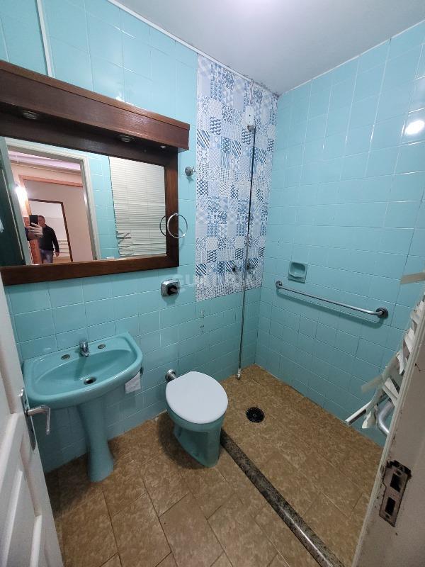 casa comercial para alugar em Rua Matias José Bins, 325 - foto 29