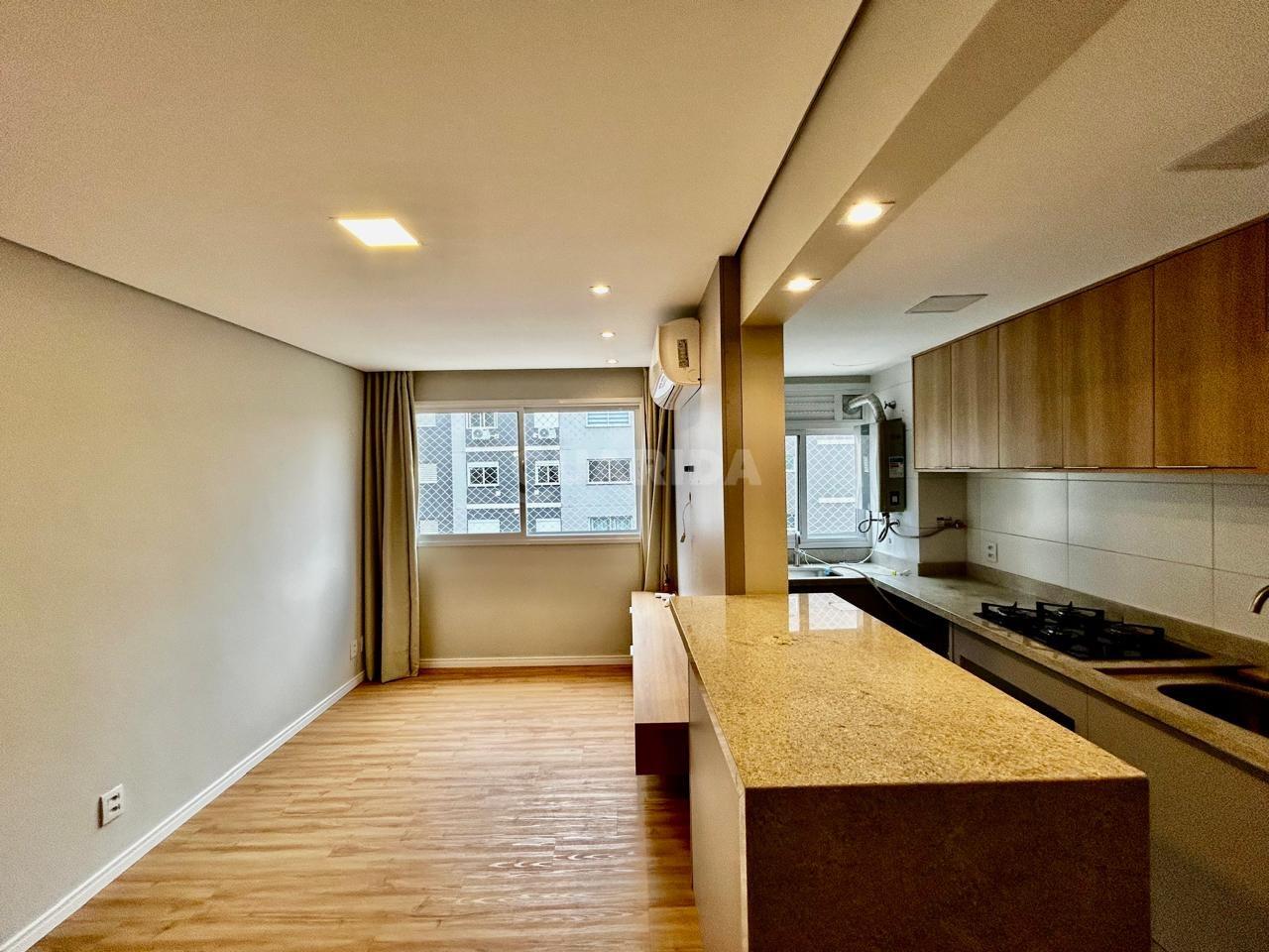 Apartamento para alugar em Rua Herculano Carneiro Pinto, 55 - foto 2