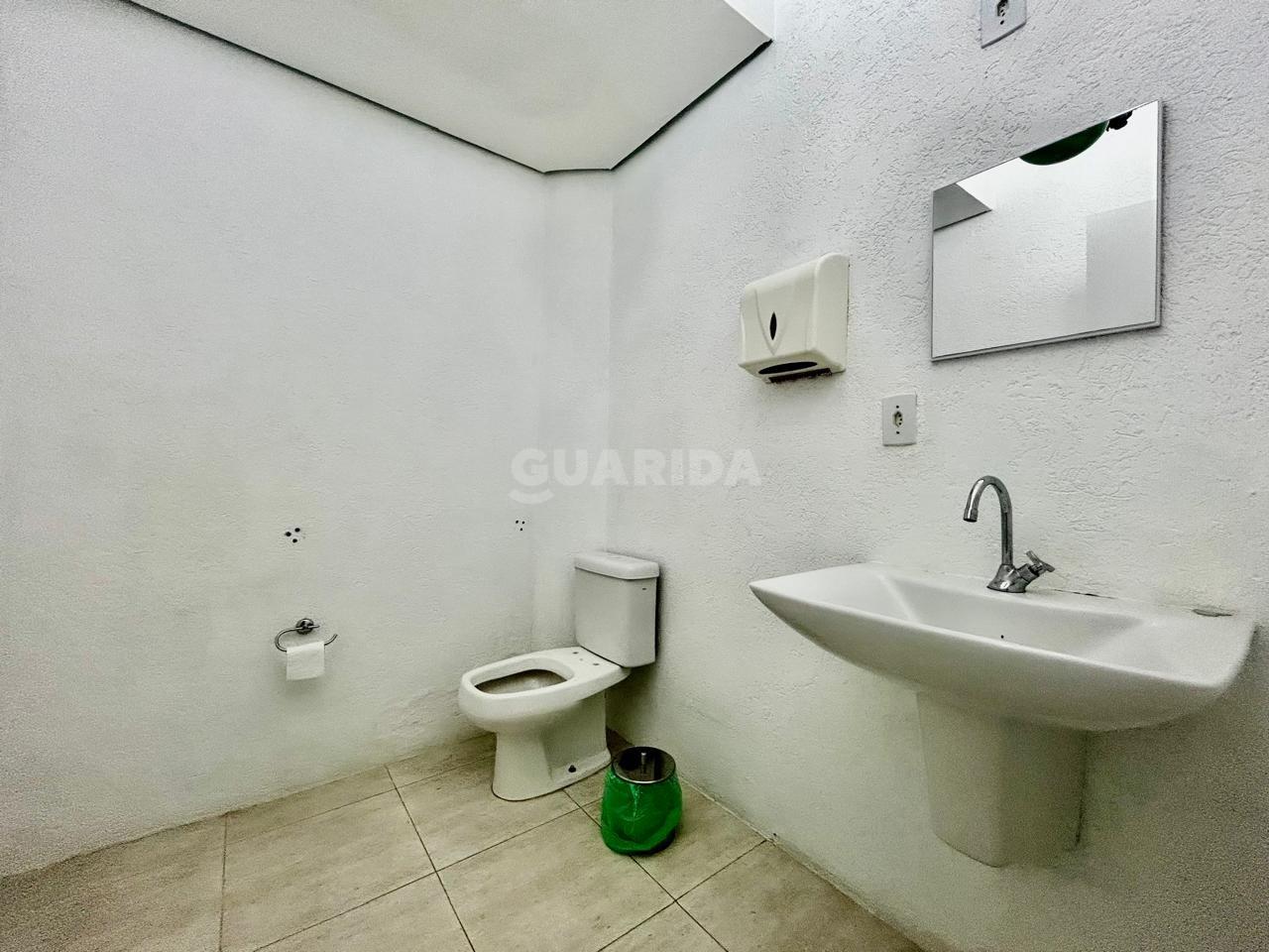 casa comercial para alugar em Rua Luzitana, 717 - foto 7