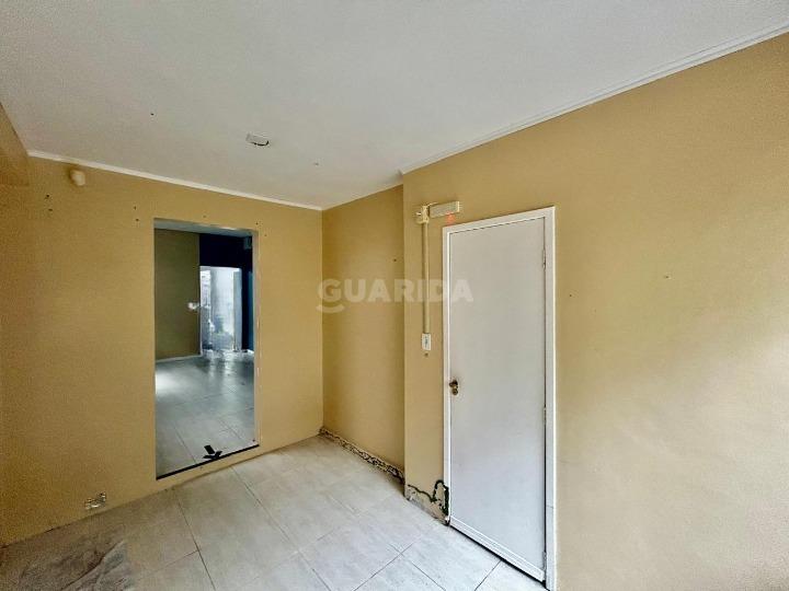 casa comercial para alugar em Rua Luzitana, 717 - foto 17
