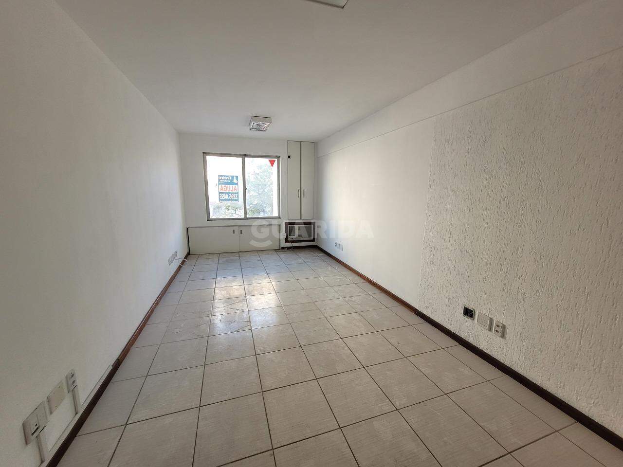 consultorio sala conjunto para alugar em Avenida Venâncio Aires, 162 - foto 2