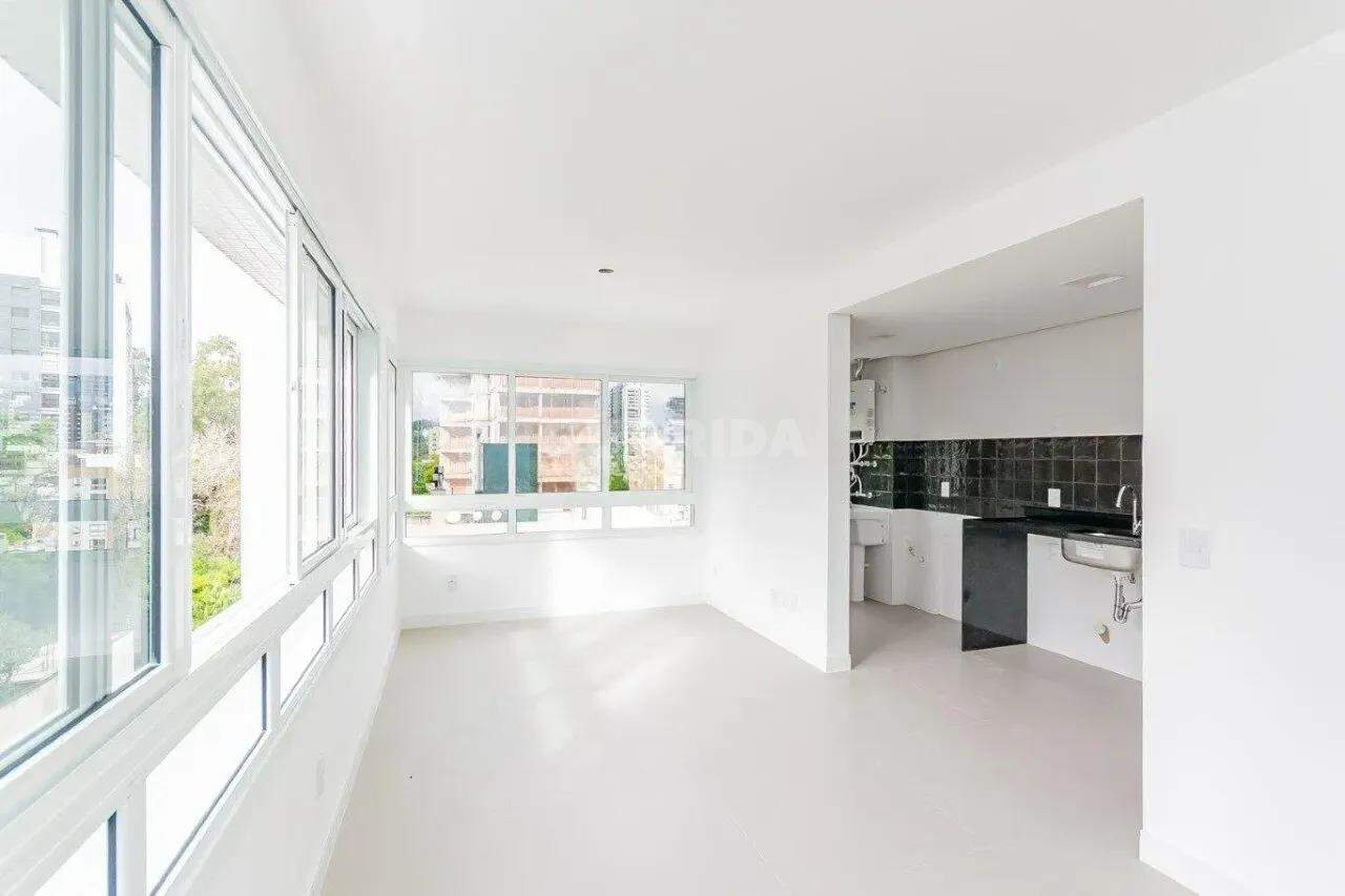 Apartamento para alugar em Auxiliadora, Porto Alegre - foto 1