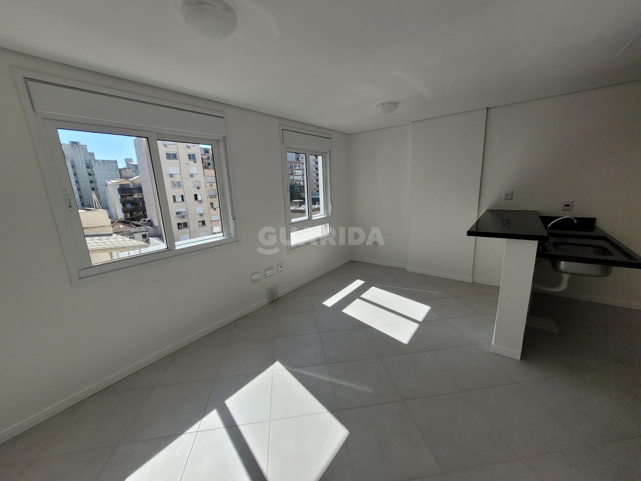 Apartamento para alugar em Rua Coronel Genuino, 150 - foto 2