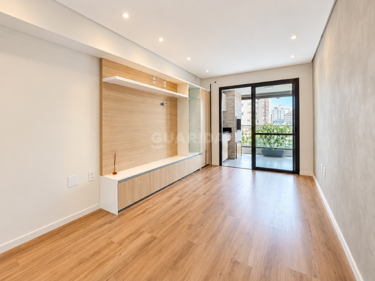 Apartamento para alugar em Rua Afonso Taunay, 193 - foto 2