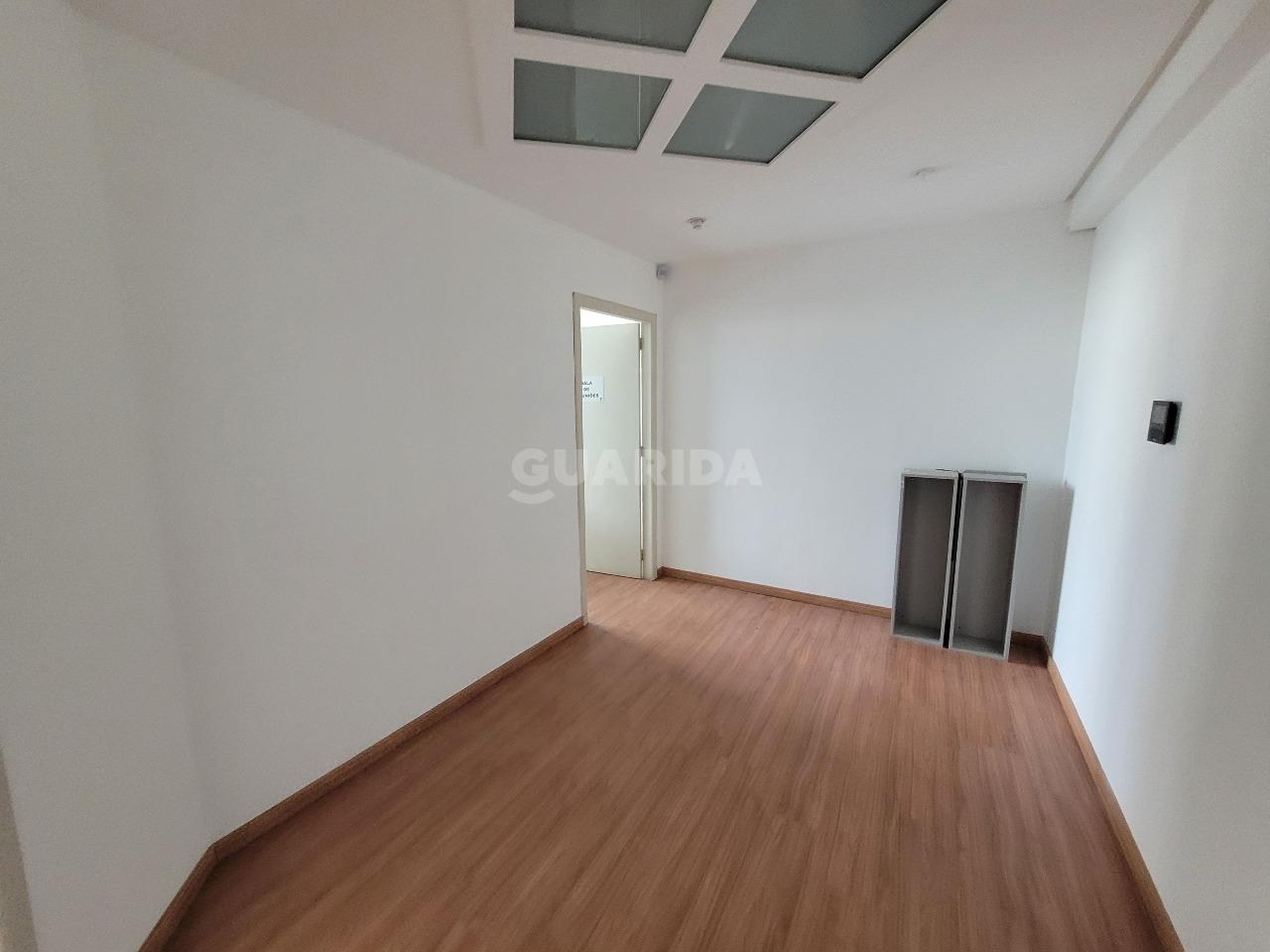 consultorio sala conjunto para alugar em Avenida Érico Veríssimo, 624 - foto 4