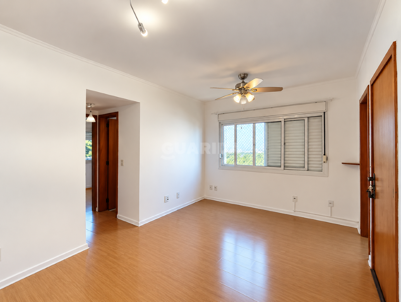 Apartamento para alugar em Rua Chico Pedro, 96 - foto 2
