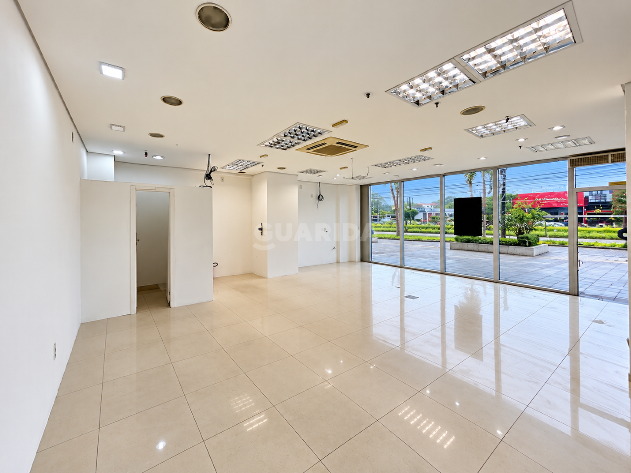 loja ponto comercial para alugar em Av Ipiranga, 7480 - foto 2