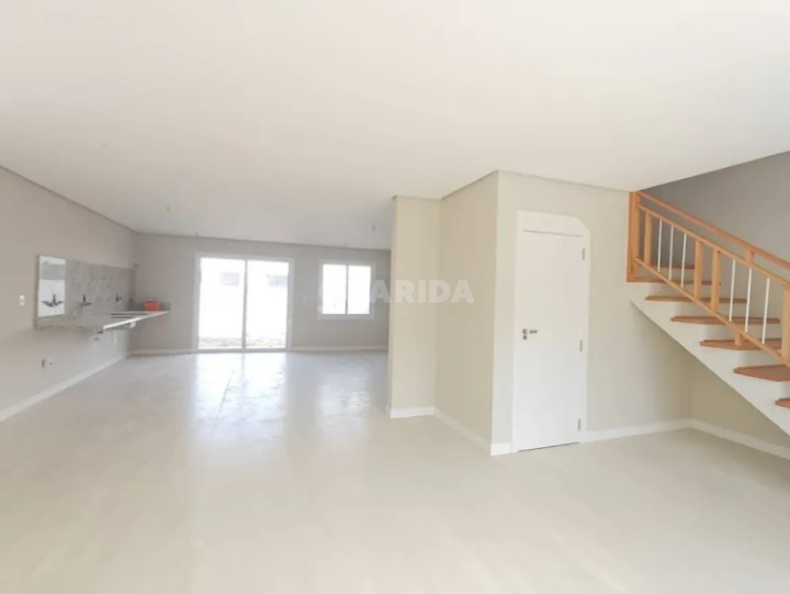 Casa em condominio para alugar em Rua Irany de Oliveira Sant'Anna, 245 - foto 2