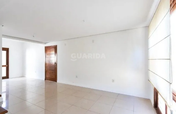 casa sobrado para alugar em Rua Armando Czamanski, 140 - foto 2