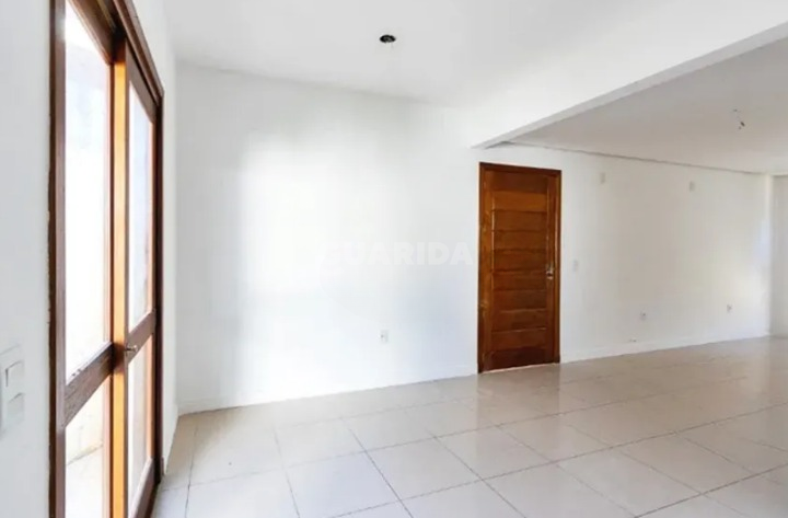 casa sobrado para alugar em Rua Armando Czamanski, 140 - foto 5