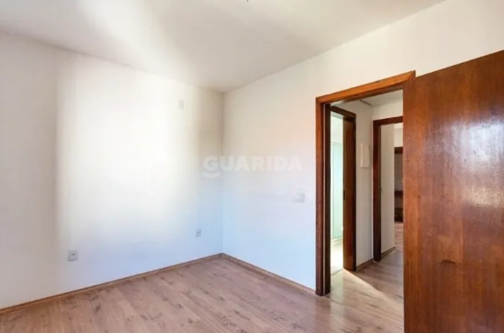 casa sobrado para alugar em Rua Armando Czamanski, 140 - foto 8