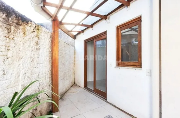 casa sobrado para alugar em Rua Armando Czamanski, 140 - foto 17
