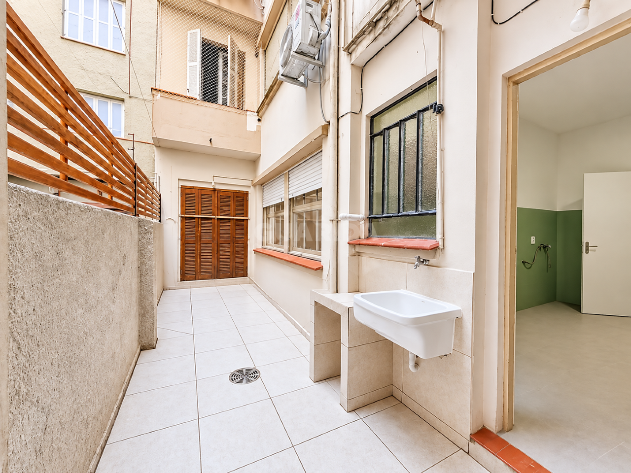 Apartamento para alugar em Rua Doutor Barros Cassal, 585 - foto 12