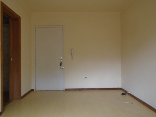 Apartamento para alugar em Rua Coronel Manoel Py, 204 - foto 2