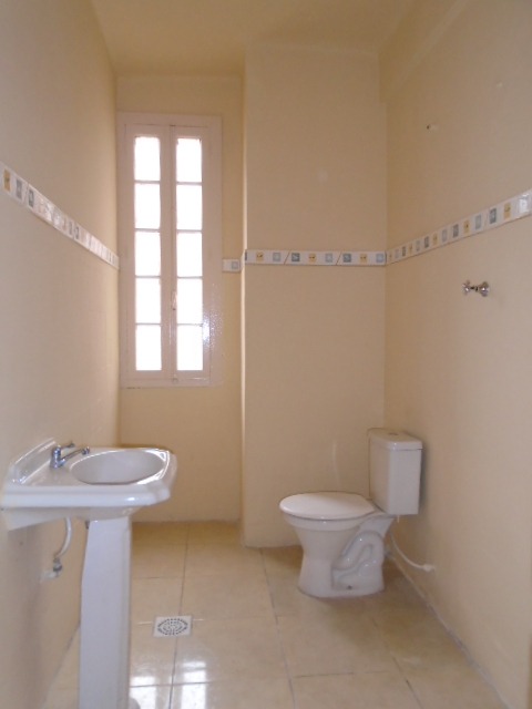 consultorio sala conjunto para alugar em Rua Vigário José Inácio, 481 - foto 11