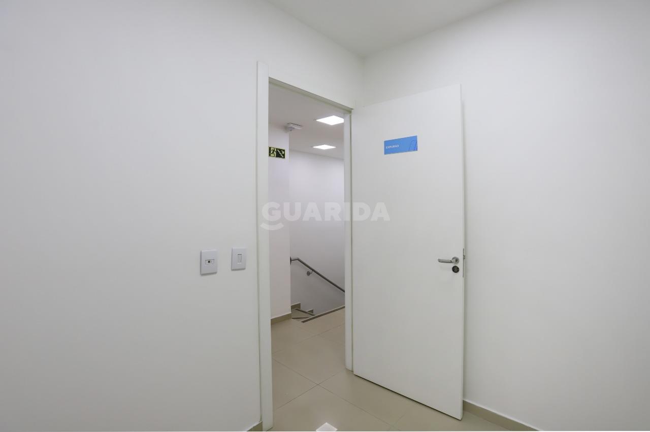loja ponto comercial para alugar em Avenida da Azenha, 1166 - foto 14