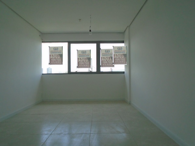 consultorio sala conjunto para alugar em Avenida Assis Brasil, 4550 - foto 2