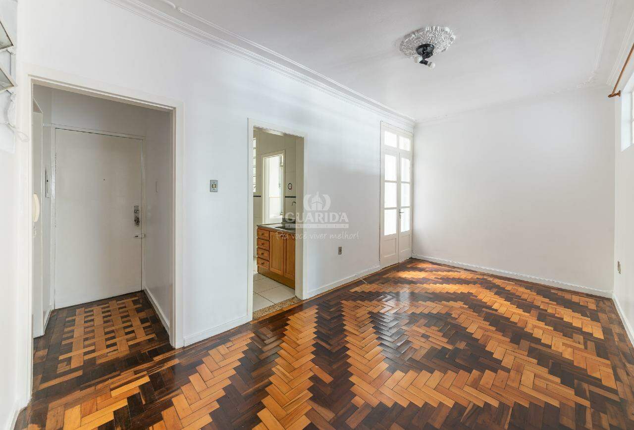 Apartamento para alugar em Rio Branco, Porto Alegre - foto 1