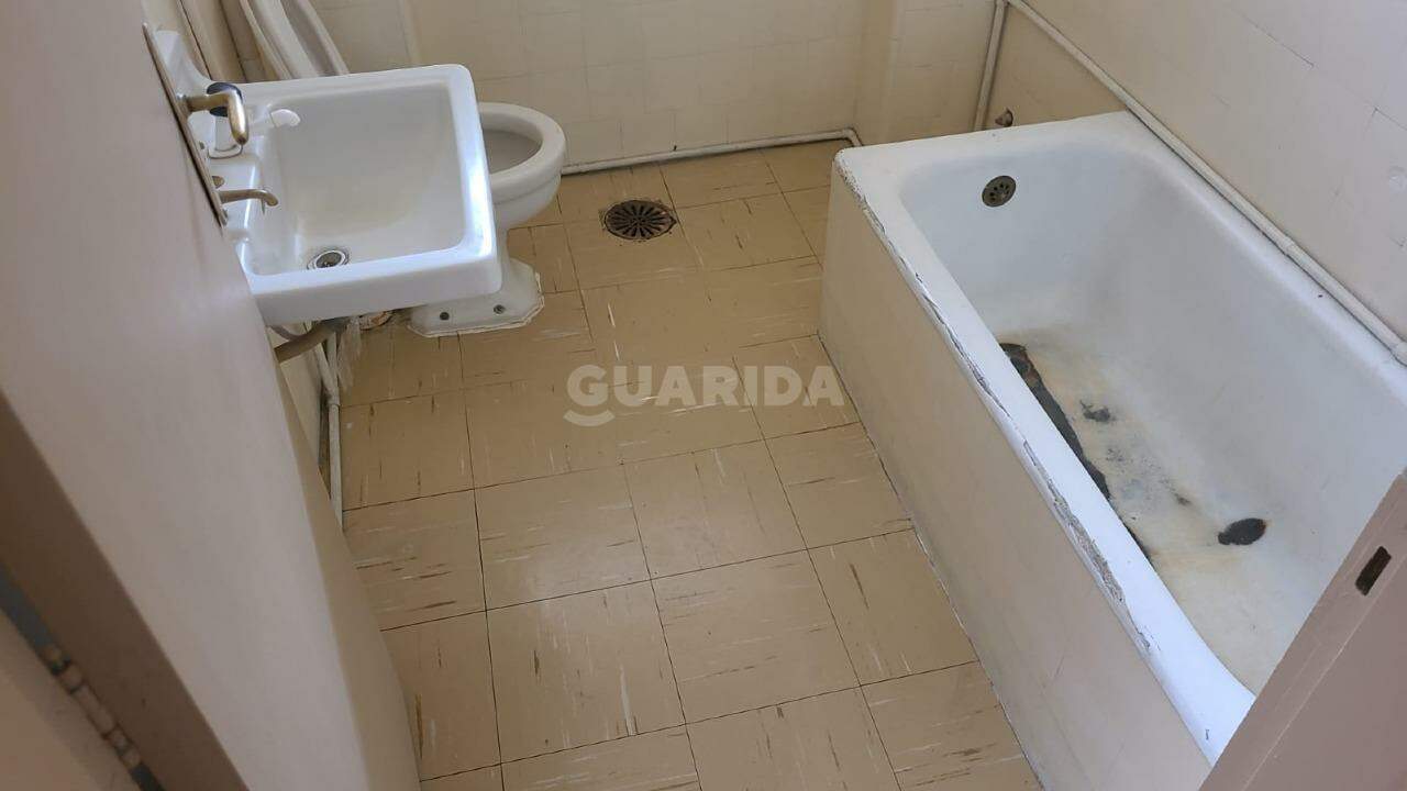 consultorio sala conjunto para alugar em Rua Vigário José Inácio, 481 - foto 11