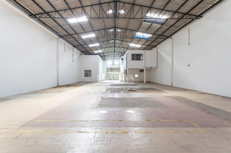 galpao deposito pavilhao para alugar em Rua Comendador Coruja, 131 - foto 7