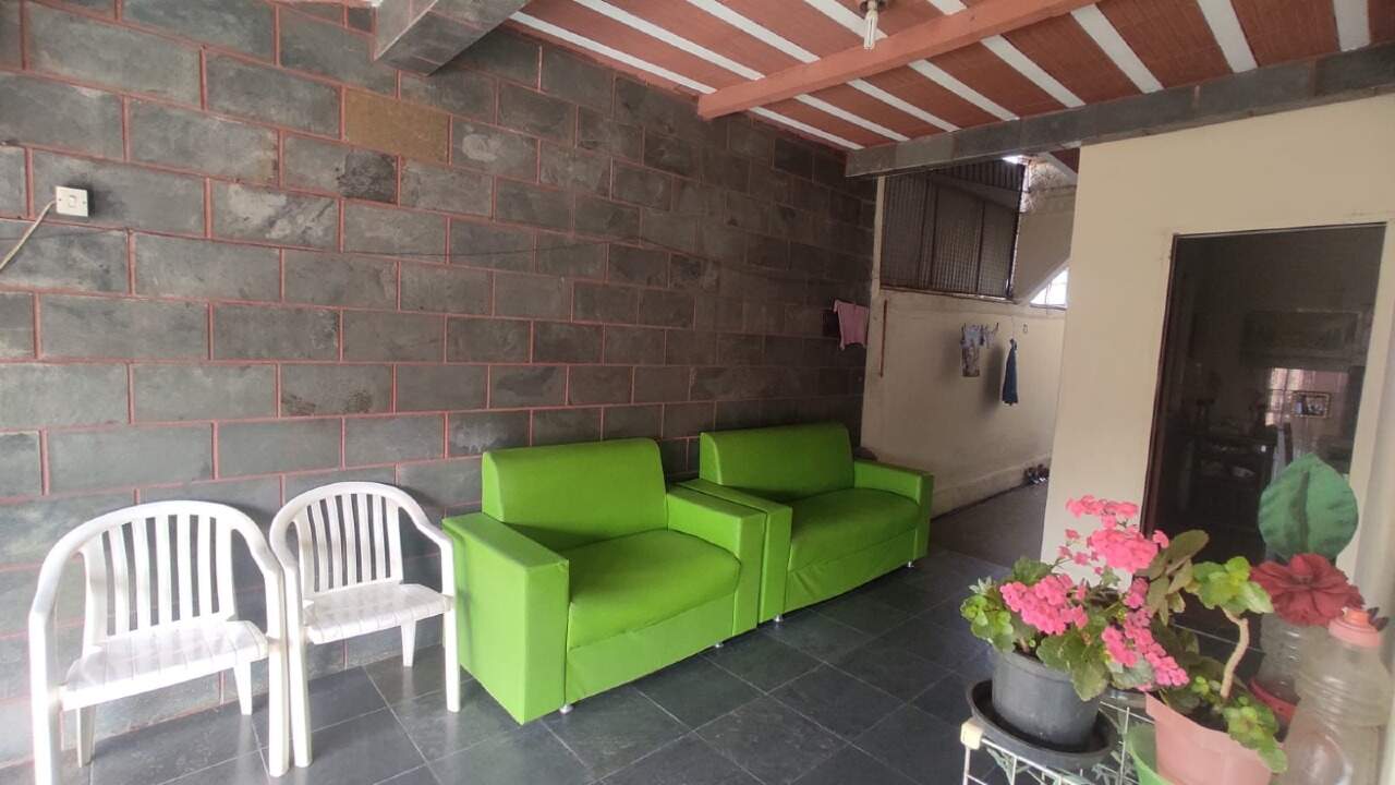 Casa à venda com 3 quartos, 140m² - Foto 5