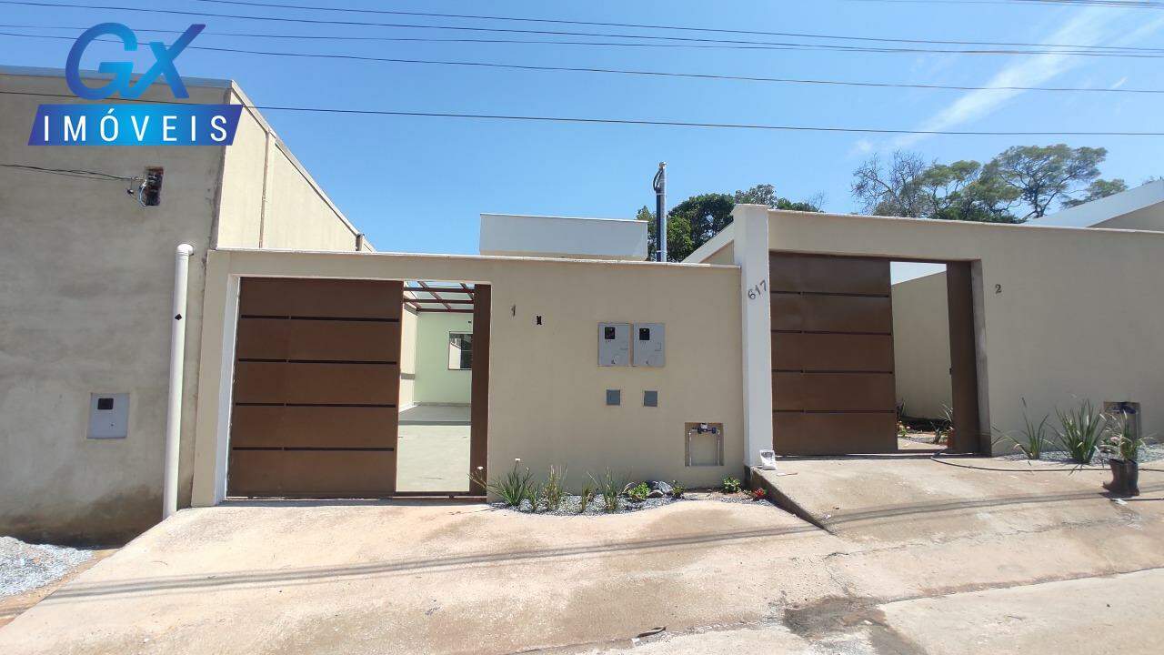 Casa à venda com 3 quartos, 180m² - Foto 2