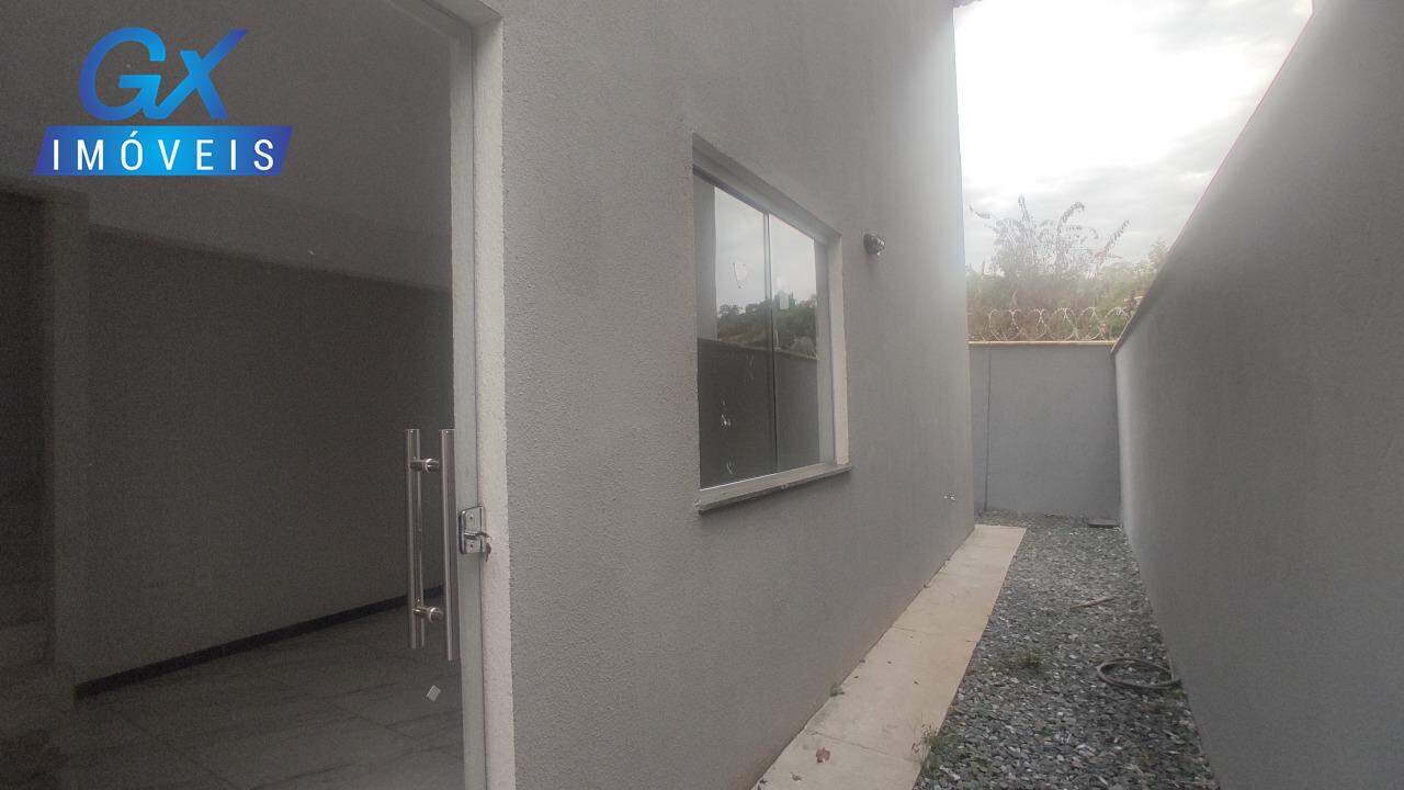 Casa à venda com 2 quartos, 360m² - Foto 6