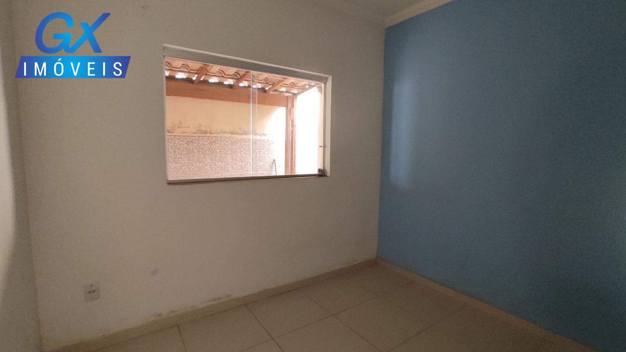 Casa à venda com 3 quartos, 70m² - Foto 12