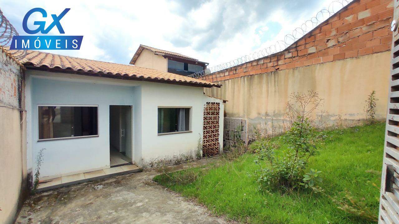 Casa à venda com 3 quartos, 70m² - Foto 3