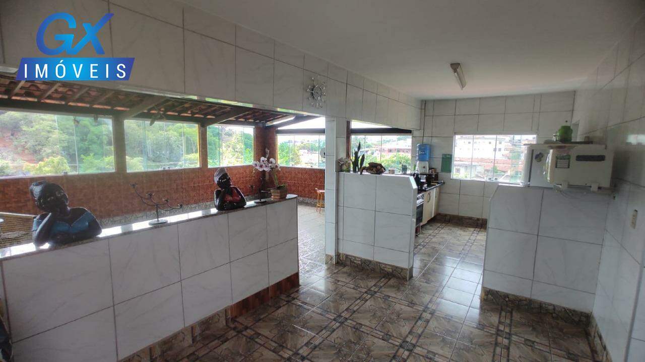 Casa à venda com 5 quartos, 300m² - Foto 16