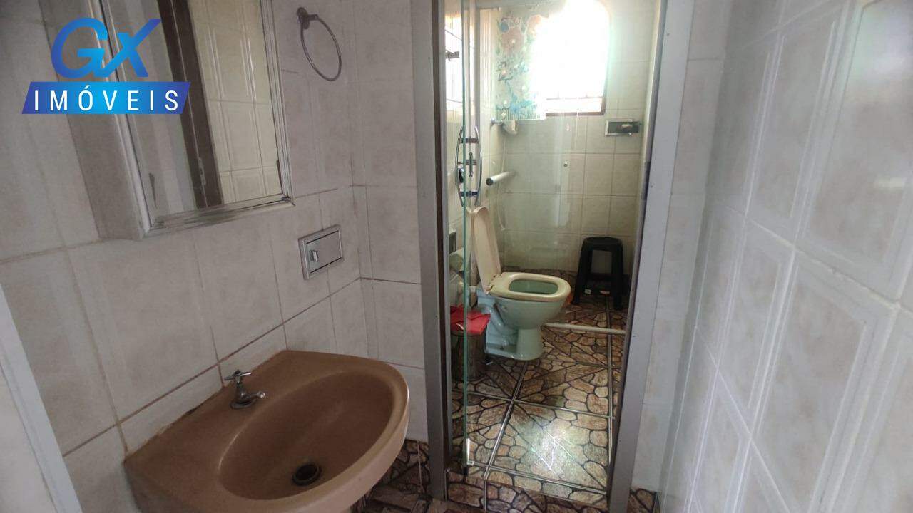 Casa à venda com 5 quartos, 300m² - Foto 8